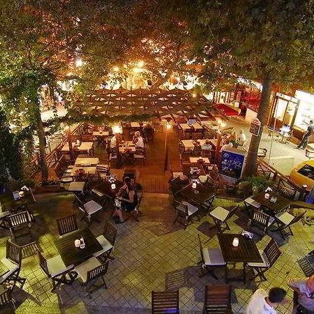 كوشاداسيه Akdeniz Apart Hotel المظهر الخارجي الصورة