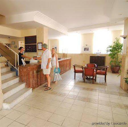كوشاداسيه Akdeniz Apart Hotel المظهر الخارجي الصورة