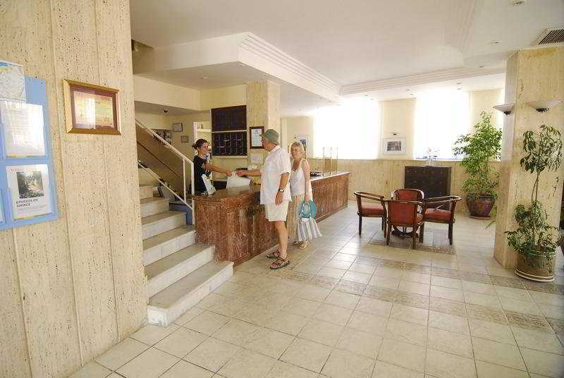 كوشاداسيه Akdeniz Apart Hotel المظهر الخارجي الصورة