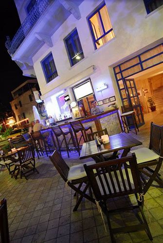 كوشاداسيه Akdeniz Apart Hotel المظهر الخارجي الصورة